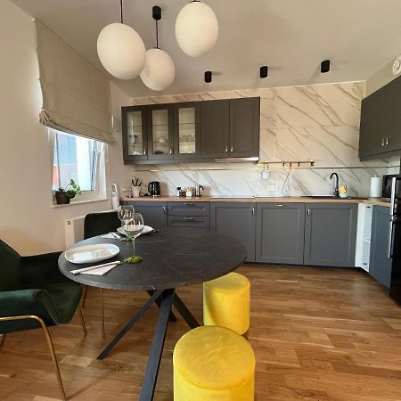 Halo Apartments Вроцлав Экстерьер фото
