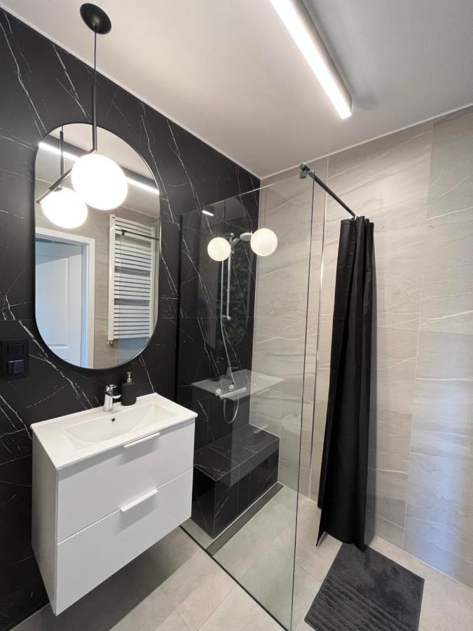 Halo Apartments Вроцлав Экстерьер фото