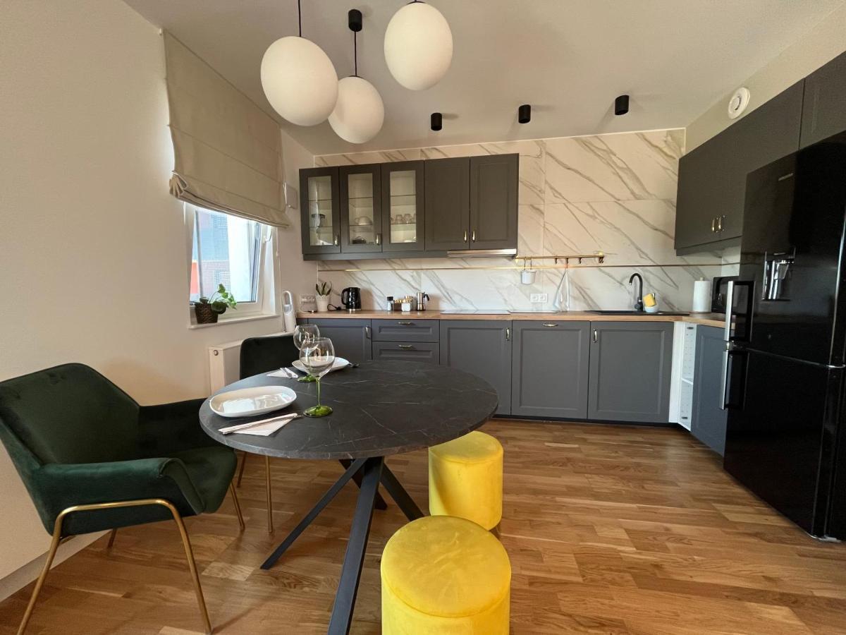 Halo Apartments Вроцлав Экстерьер фото